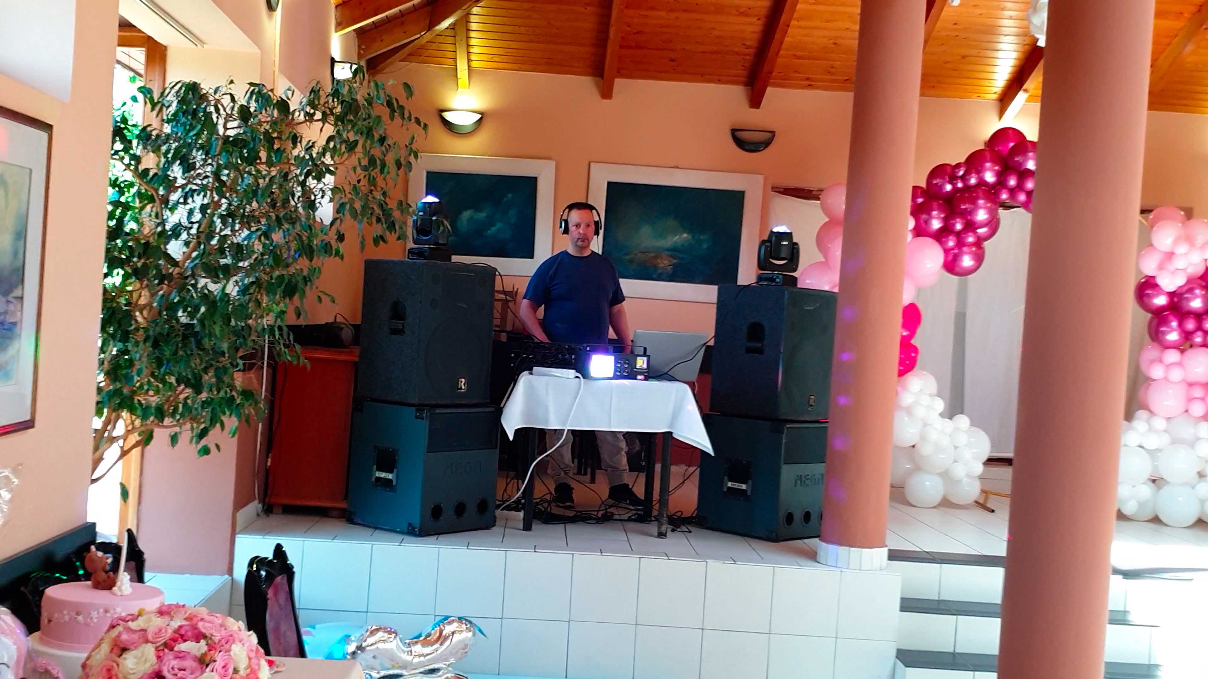 Esküvői DJ